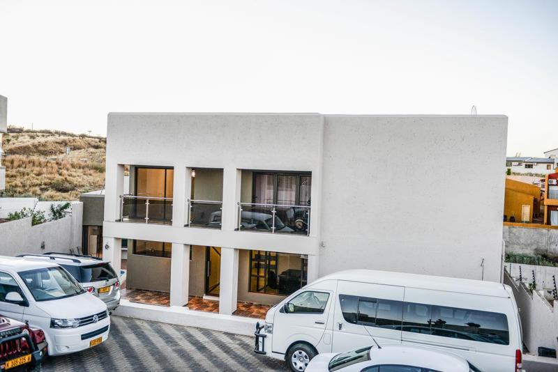 Discovery Guest House Windhoek Bagian luar foto